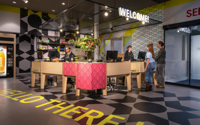 Backpacking Europe at 16: Which Hostels Actually Take Unaccompanied Teens?